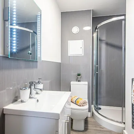 Phoenix Court By Resify * Sheffield